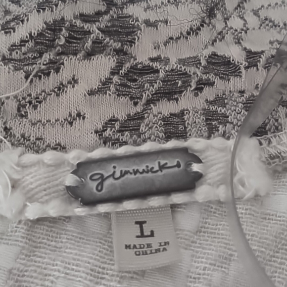 Gimmick large off the shoulder top - Picture 5 of 5